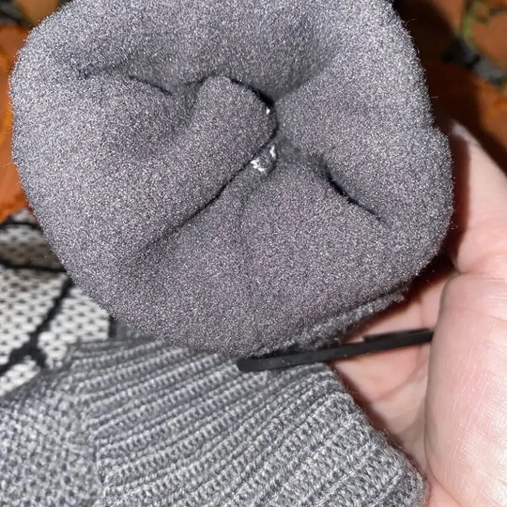 Steve Madden Gray Knit Fleece Lined Mittens One Size NWT Warm Winter Gloves Soft